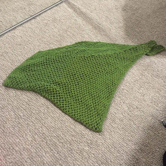 Aro Swim Jaxon sarong in kiwi crochet sarong - Picture 2 of 5